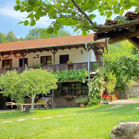 Konak Tosa Poganovo Exterior foto